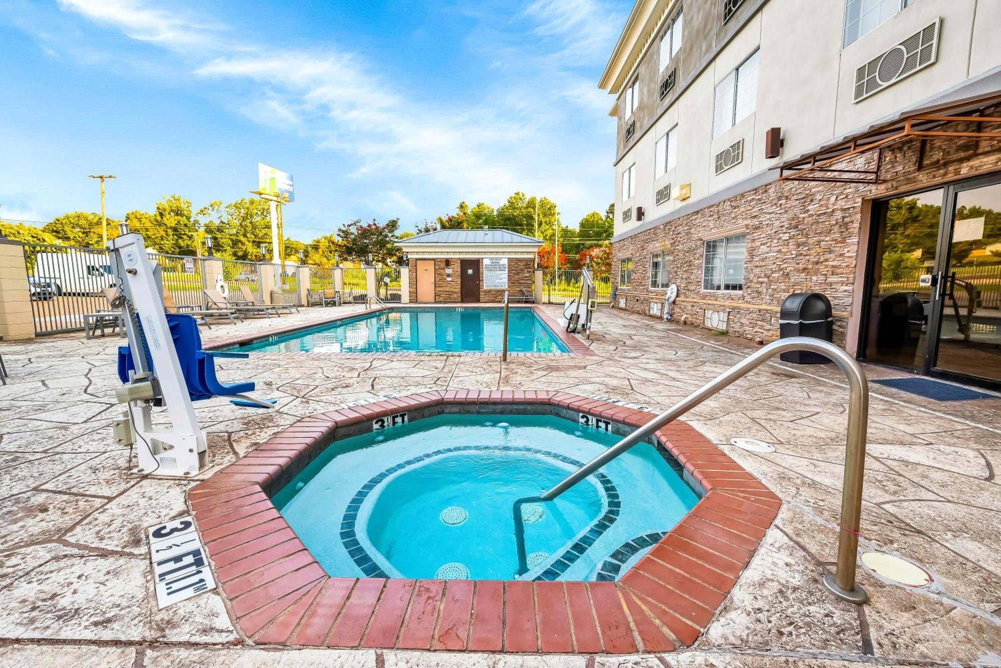 Holiday Inn Express Palestine By Ihg Dış mekan fotoğraf